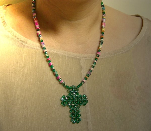 colore verde smeraldo collana perline Croce ciondolo perle AB