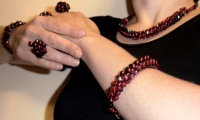 creare fai da te bijoux rosso nero per bigiotteria e bomboniere laurea