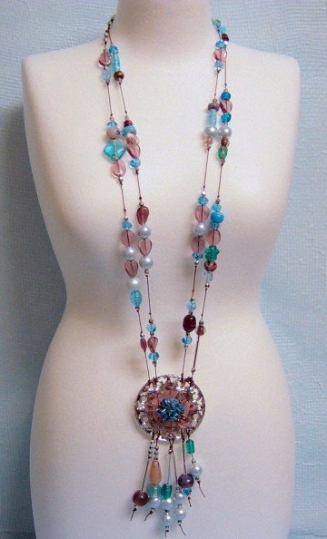 hobby idee di collane di perline: creare una collana con ciondolo di filigrana
