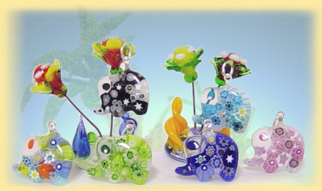 assortimento di ciondoli charms - elefanti di murrine veneziane per fare gioielli di bigiotteria