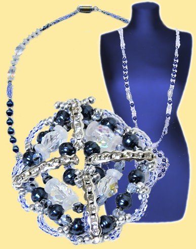 medaglione Esperado con distanziali di strass, perle e perline
