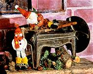 babbo Natale al pianoforte per decorare casa e caminetto